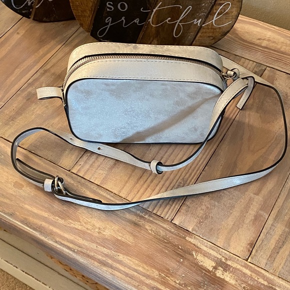 Gap Silver Mini Crossbody Bag - Picture 2 of 8